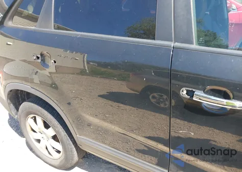 2011 Kia Sorento Lx из США, поврежденный, VIN 5XYKTDA14BG099045